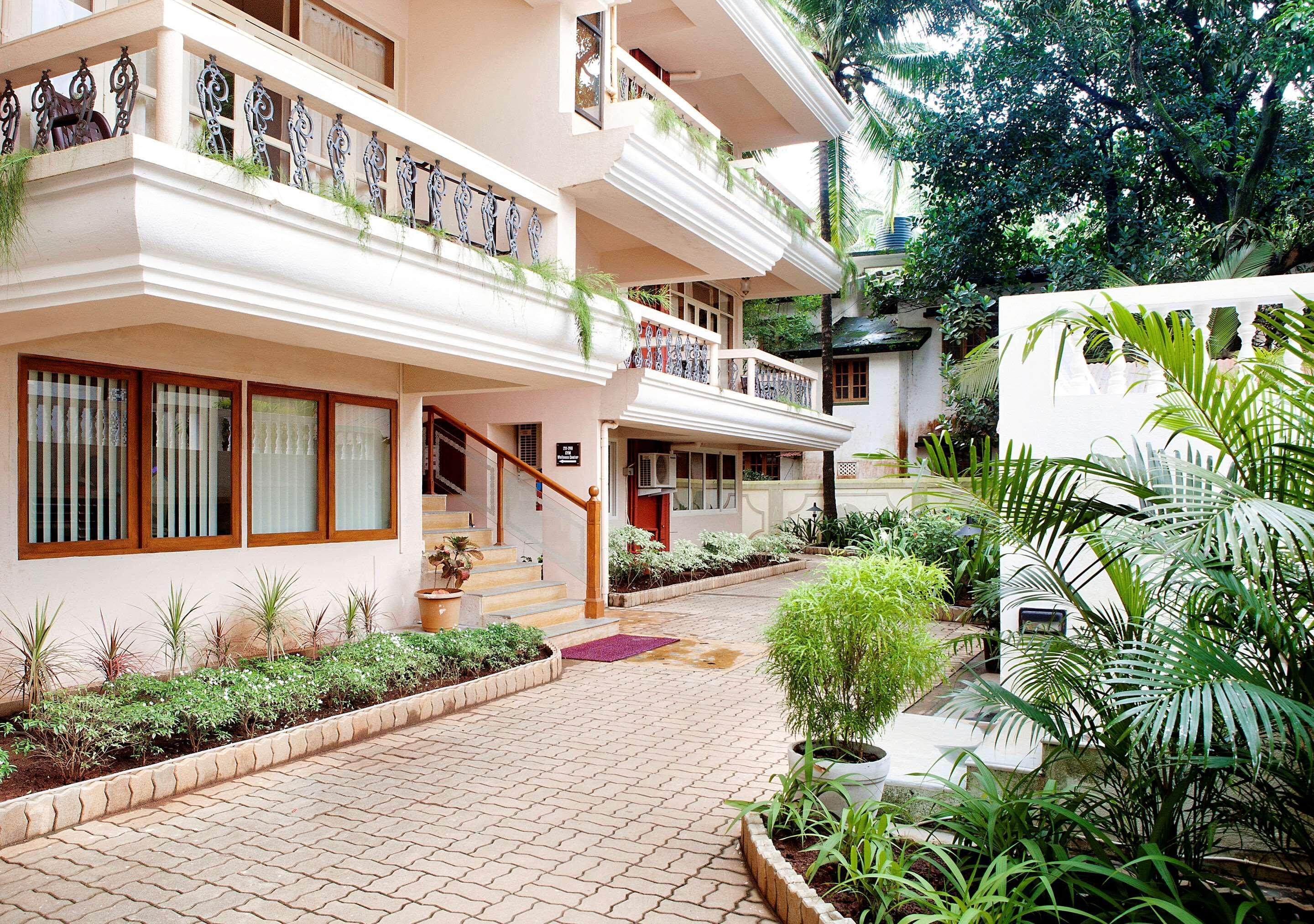Clarion Hotel Ocean Palms Goa Calangute Exterior photo