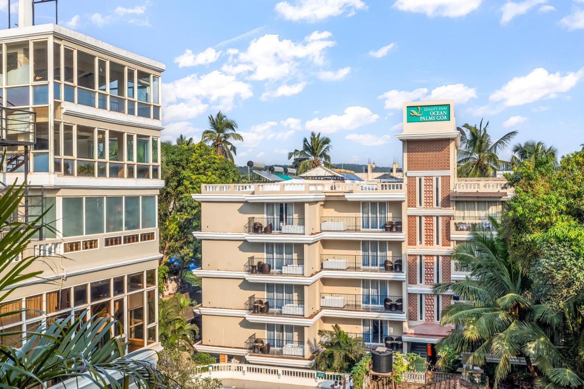 Clarion Hotel Ocean Palms Goa Calangute Exterior photo