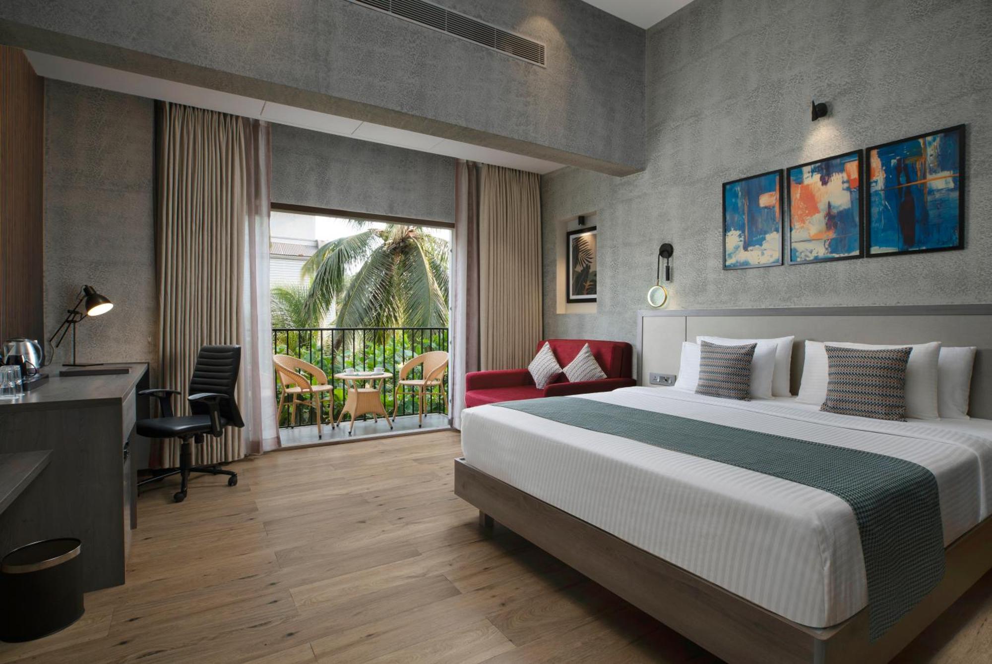 Clarion Hotel Ocean Palms Goa Calangute Exterior photo