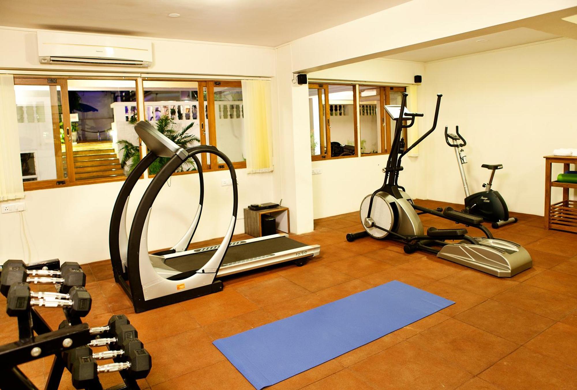Clarion Hotel Ocean Palms Goa Calangute Exterior photo